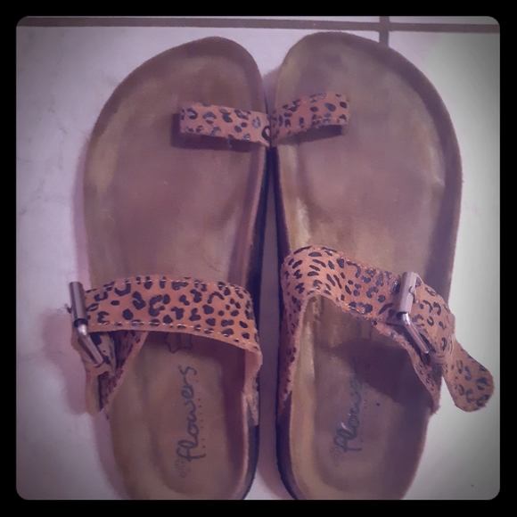 Sandals - Picture 1 of 1